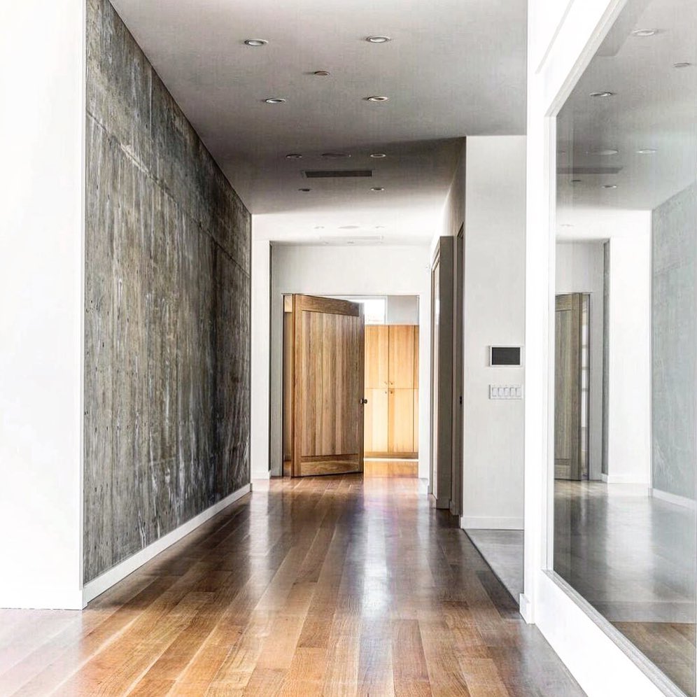 It’s about depth, contrasts and materials, blends that work together. This home is just great… Poured in place concrete…. oak flooring…. interior…. goes on and on….windows………#scottgillendotcom #thewho #photooftheday #art #photography #gillenit #design #architecture #california #interiordesign #losangeles #decor #realestate #interiors #interiordesigner #malibu #midcenturymodern #luxuryhome #architecturedesign #luxurylisting #dreamhomes #thenewcastle #scottgillendotcom #scottgillen