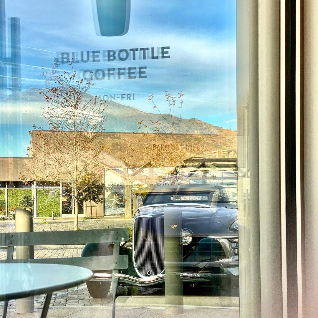 Ok people it’s the first work day of the new year, go get some and there’s no excuses. Blue Bottle coffee, first stop   #helpsomeone #begood #makeadifference #scottgillendotcom