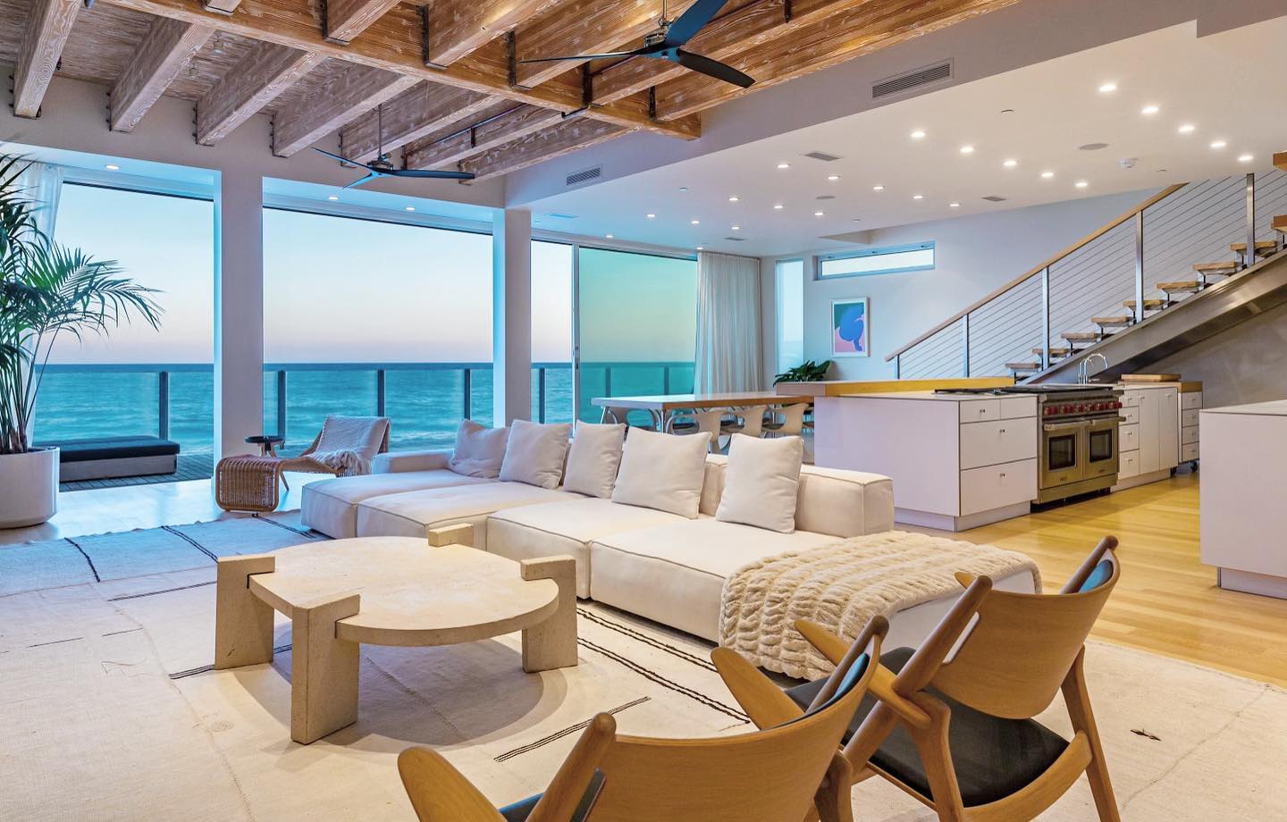 I have designed and built many homes I am proud of, this is one I completed about eight years ago. This Home is on the edge of the ocean, in Malibu. Hope you Create many memories and love it like I do. It is a passion it is a drive and it is what it’s all about. #scottgillendesign #malibu