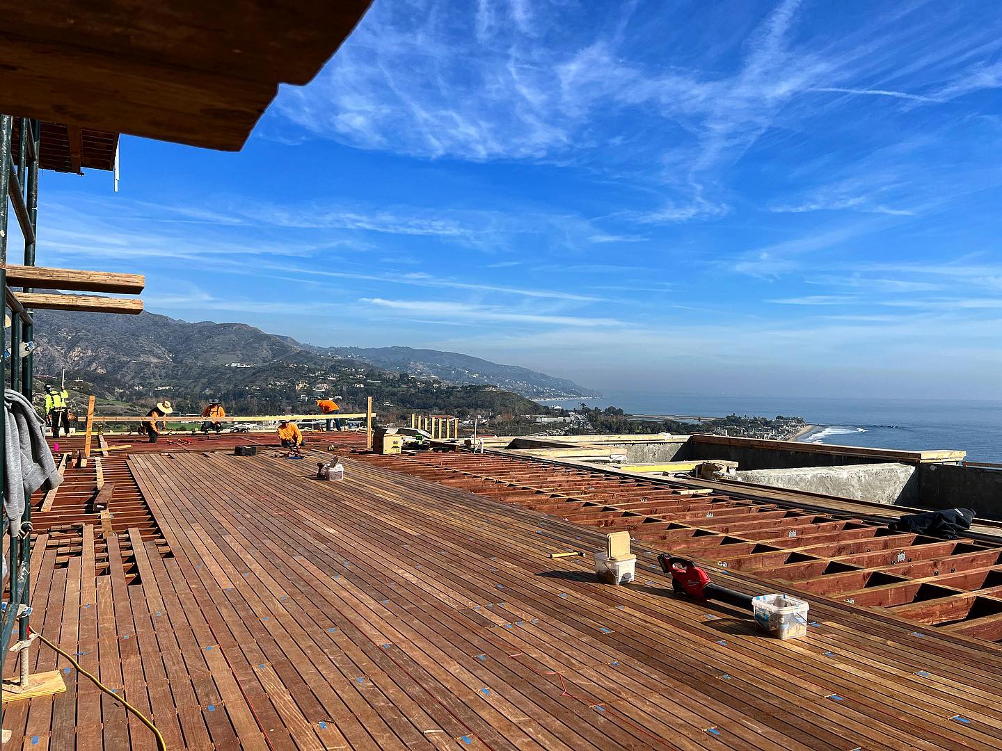 This is probably the single best location in all of Malibu, view of the world. As I e done prior I will let the comments be the description. I’m very humbled and fortunate to have a team of highly skilled craftsman under me. My guys just simply get it done. #scottgillendesign #thecase #private