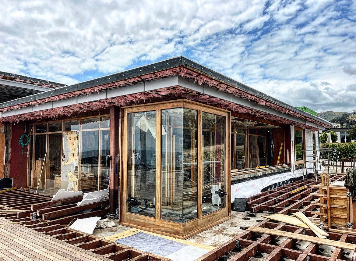 When we build our windows we try to go big every time. This Conner unit is solid teak and took some time too make. Getting it in place was no small feat…it looks down on the Malibu colony beach and the view is just epic. #scottgillendesign #thecase